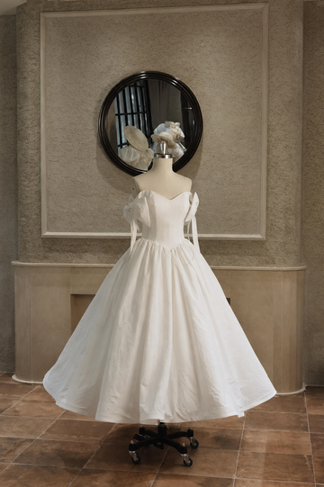 MANT Sweetheart Neckline Sculptural Bow Sleeves Tea-Length Wedding Dress
