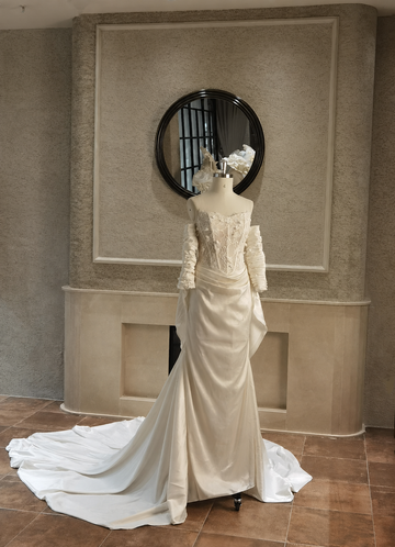 MANT Straight Strapless Neckline Gathered Detachable Sleeves Mermaid Wedding Dress